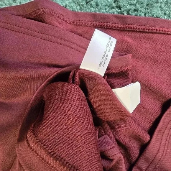 Cutter & Buck Men's XXL 1/2 Zip Pullover CB DryTec Burgundy Geo Long Sleeve NWT - Picture 7 of 10